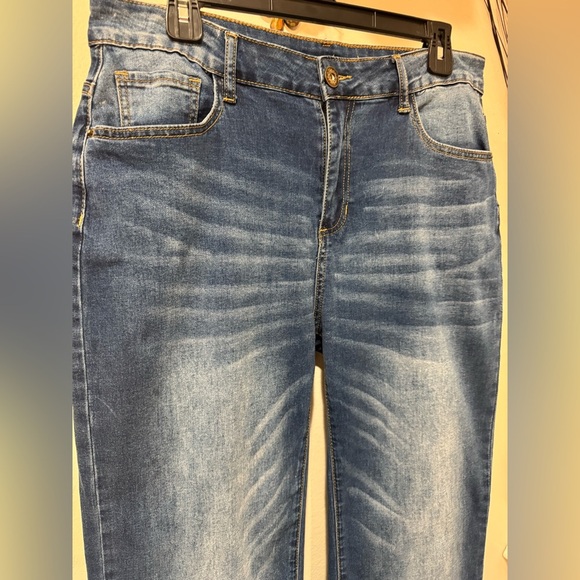 Fashion Jeans size XL 5 pocket, stone washed pant leg flare - Picture 2 of 8